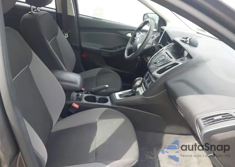 2014 Ford Focus Se z USA, uszkodzony, nr VIN 1FADP3K23EL461847